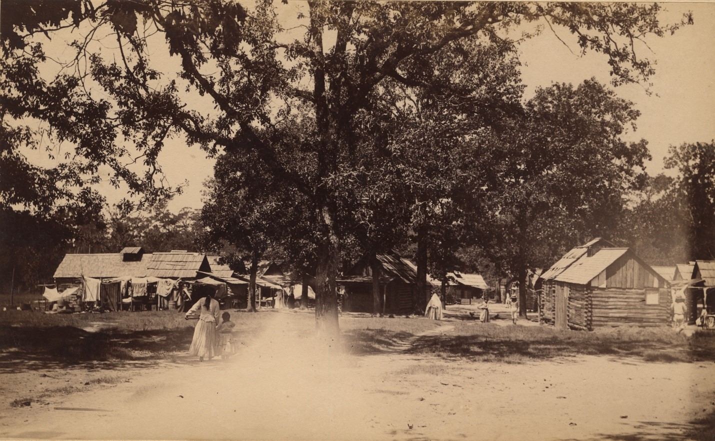 An Apache prisoner of war village