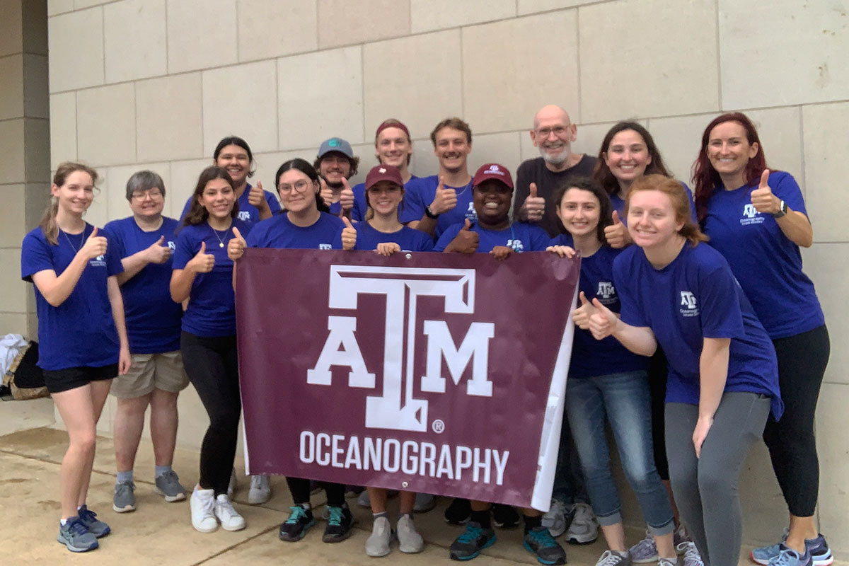 Col. Hal C. Schade ’67 with Texas A&amp;M Oceanography students and faculty before departing campus for this year’s Schade Cruise.