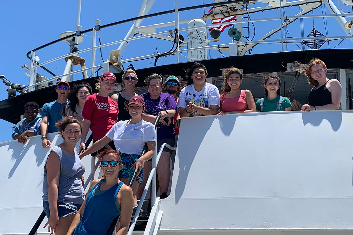 Oceanography faculty and undergraduate students aboard the R/V Point Sur.