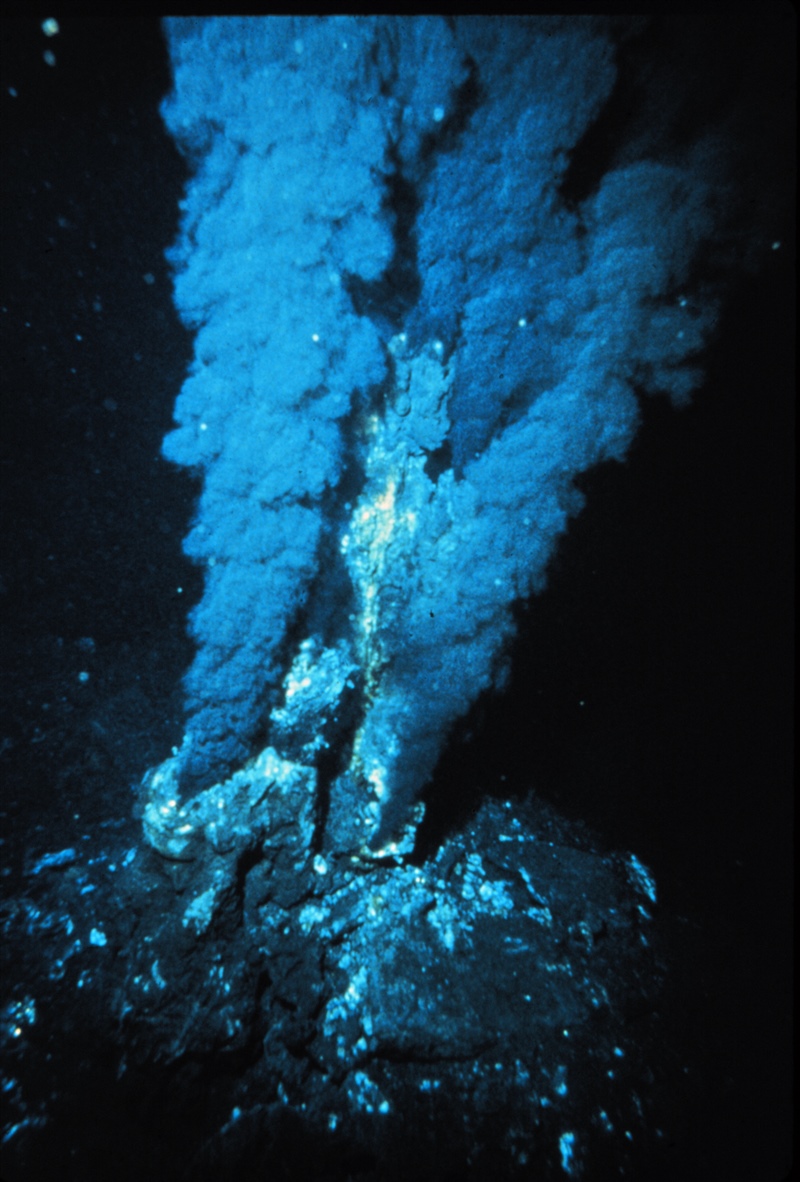 A "black smoker" mid-ocean ridge hydrothermal vent in the Atlantic Ocean